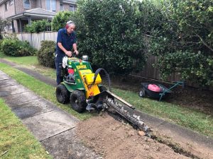 Using Kanga Loader with trencher attachment